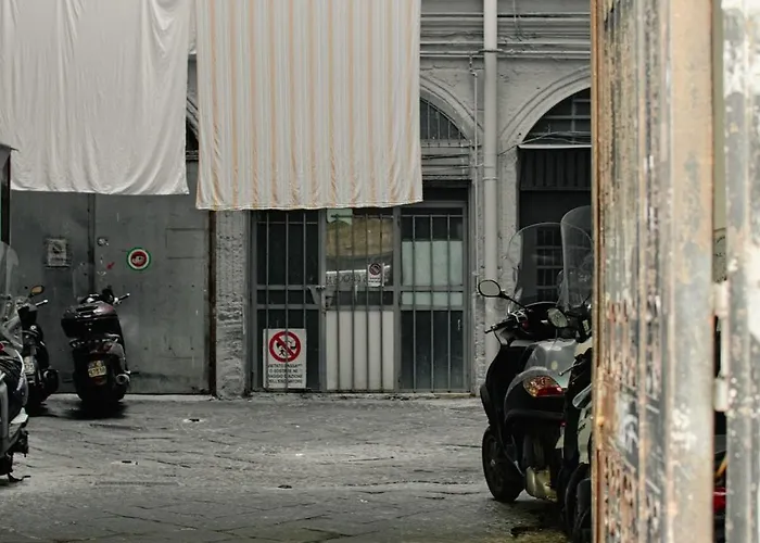 Core To Core Between Toledo And Piazza G * Naples